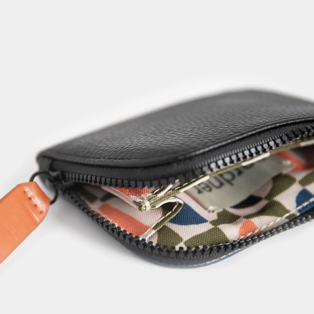 Caroline Gardner Black/Navy Corner Wallet
