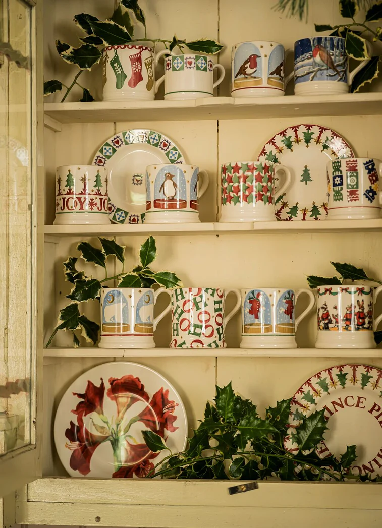 Emma Bridgewater Emma Bridgewater Ice Skater Snow Globe 1/2 Pint Mug