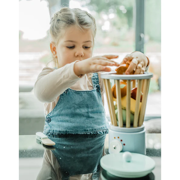 Orange Tree Toys Happy Treats Smoothie Maker