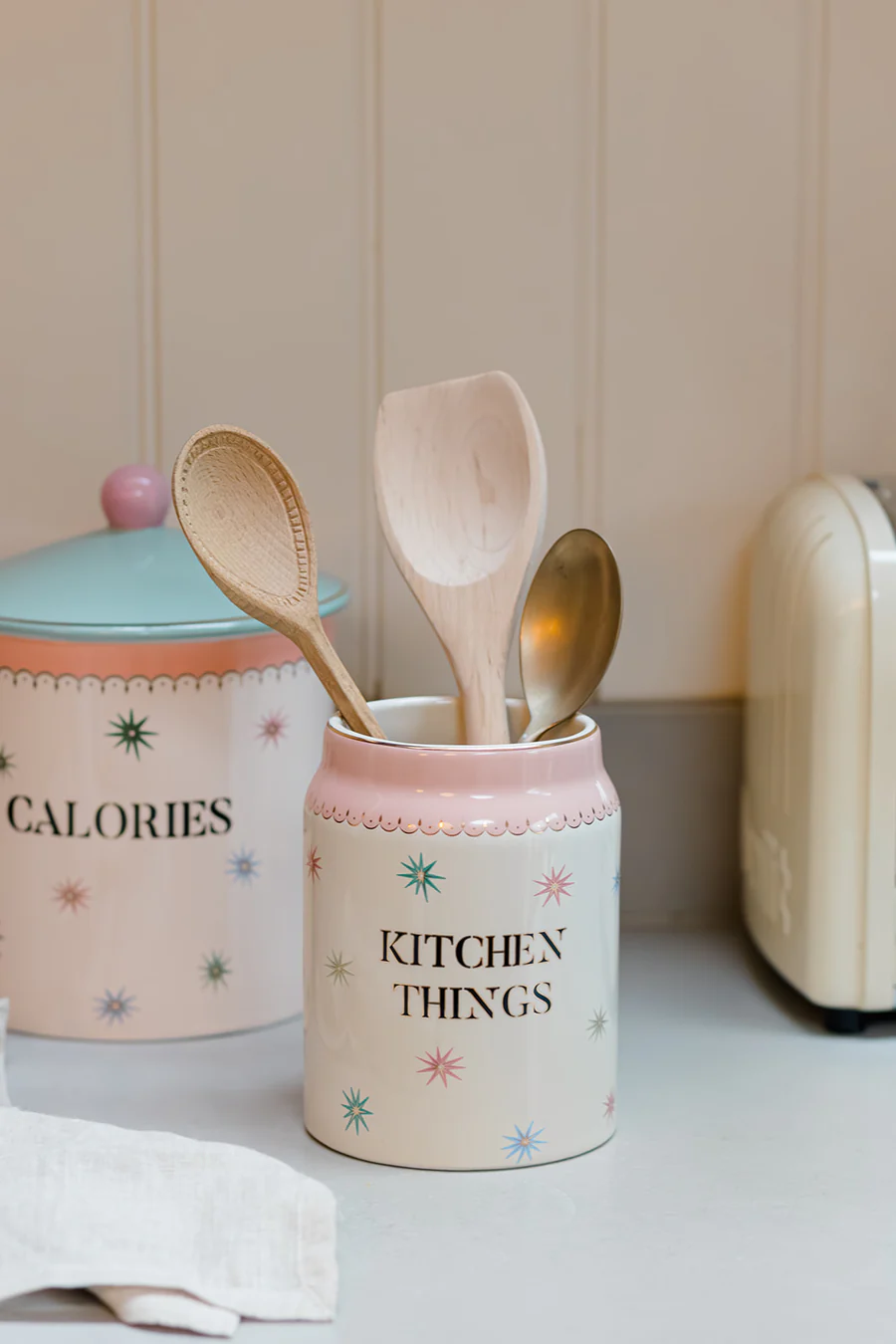 Yvonne Ellen Kitchen Things Utensil Pot