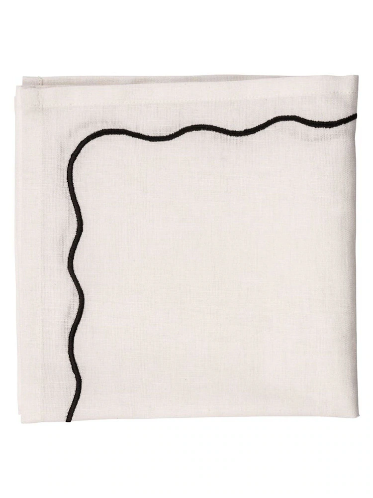 Style Sisters Style Sisters Set of 4 Embroidered Napkins