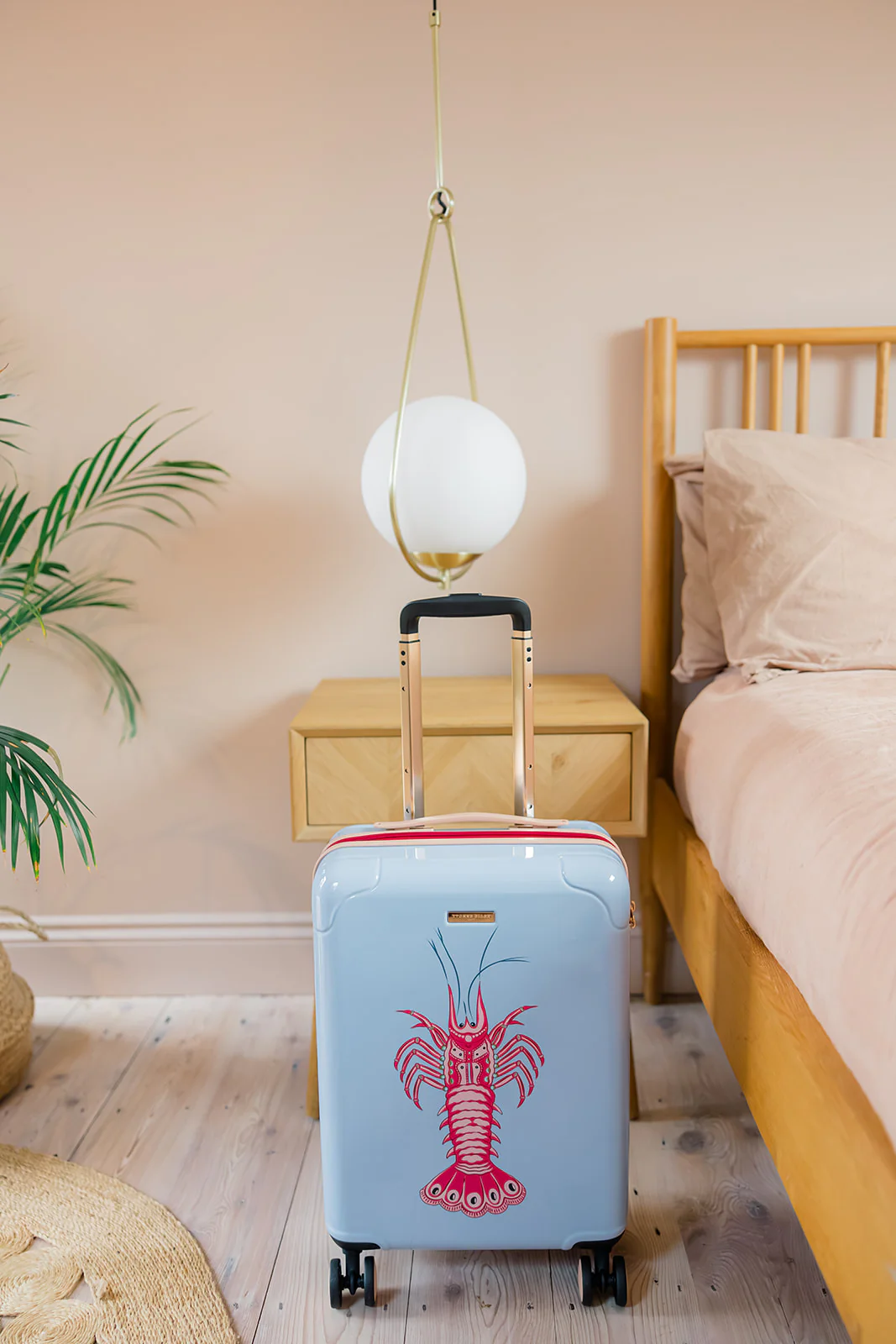 Yvonne Ellen Pale Blue Lobster Cabin Trolley Case 4 Wheels