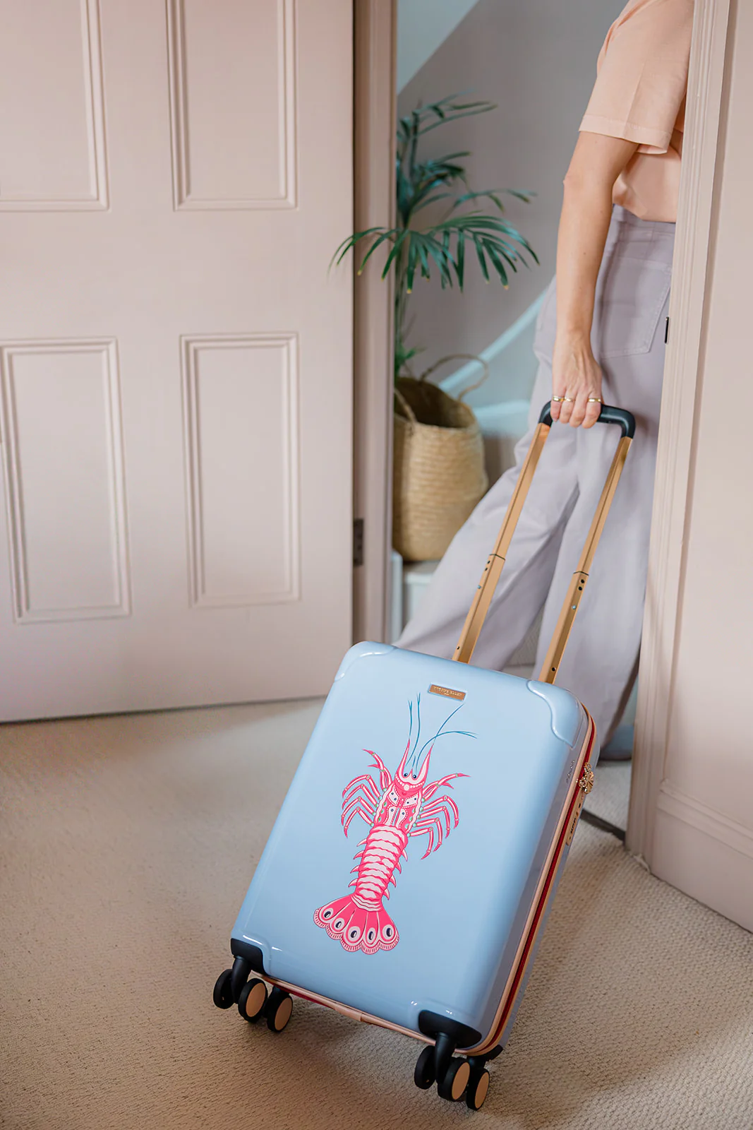 Yvonne Ellen Pale Blue Lobster Cabin Trolley Case 4 Wheels