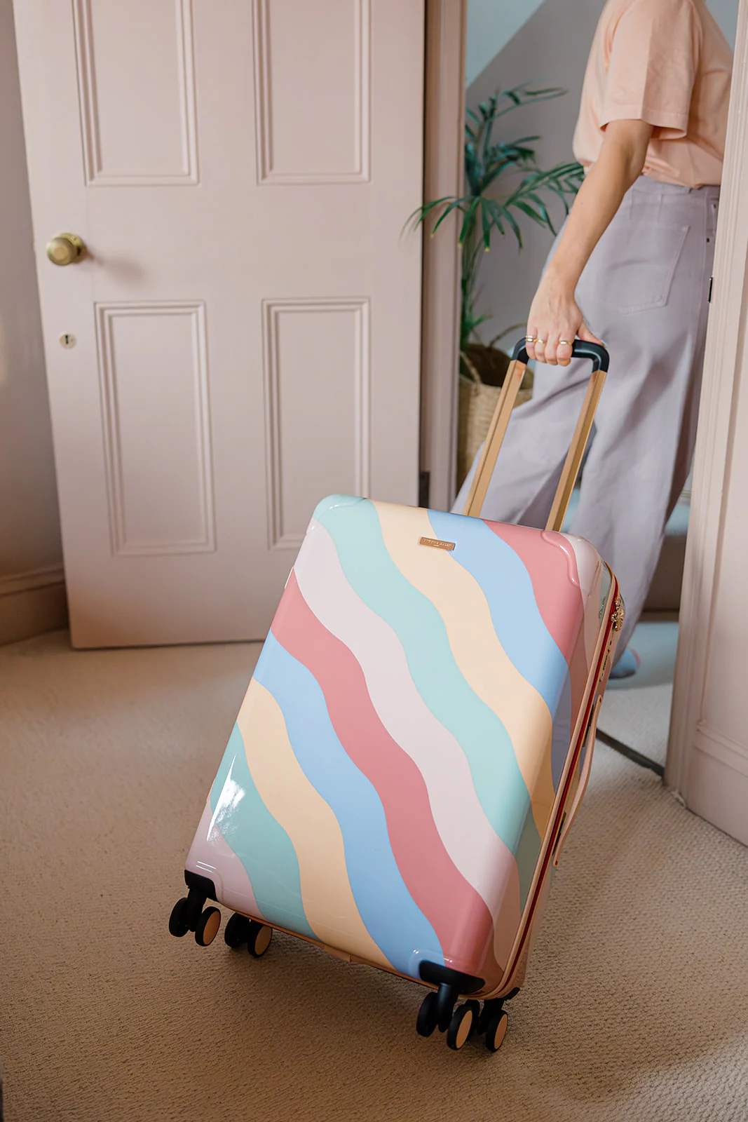 Yvonne Ellen Wobble Stripe Medium Trolley Case 4 Wheels