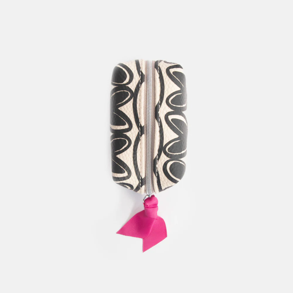 Caroline Gardner Caroline Gardner Mono Looped Hearts Ultra Mini Cube Cosmetic Bag