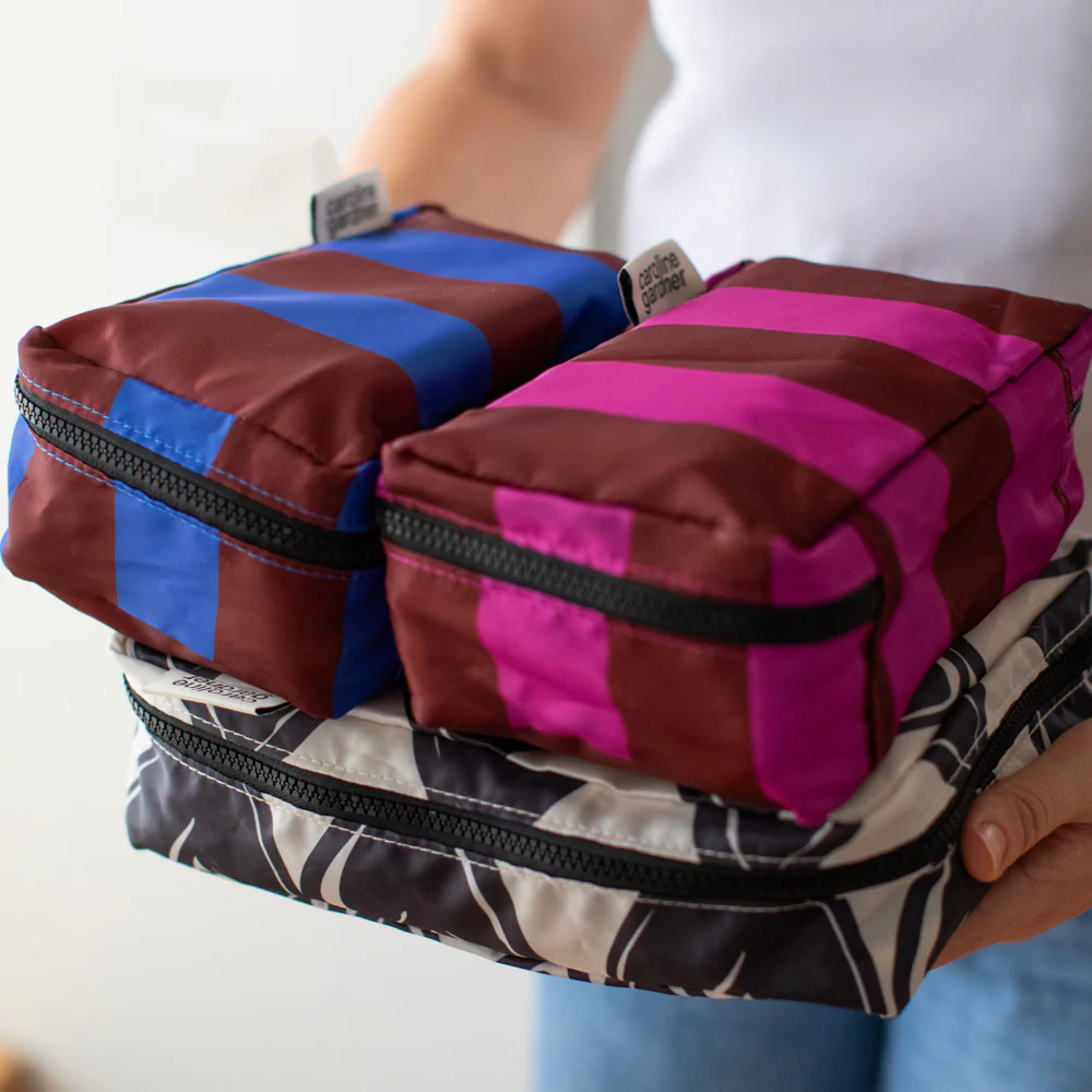 Caroline Gardner Caroline Gardner Mono Looped Hearts/Stripes Set of 3 Small Packing Cubes