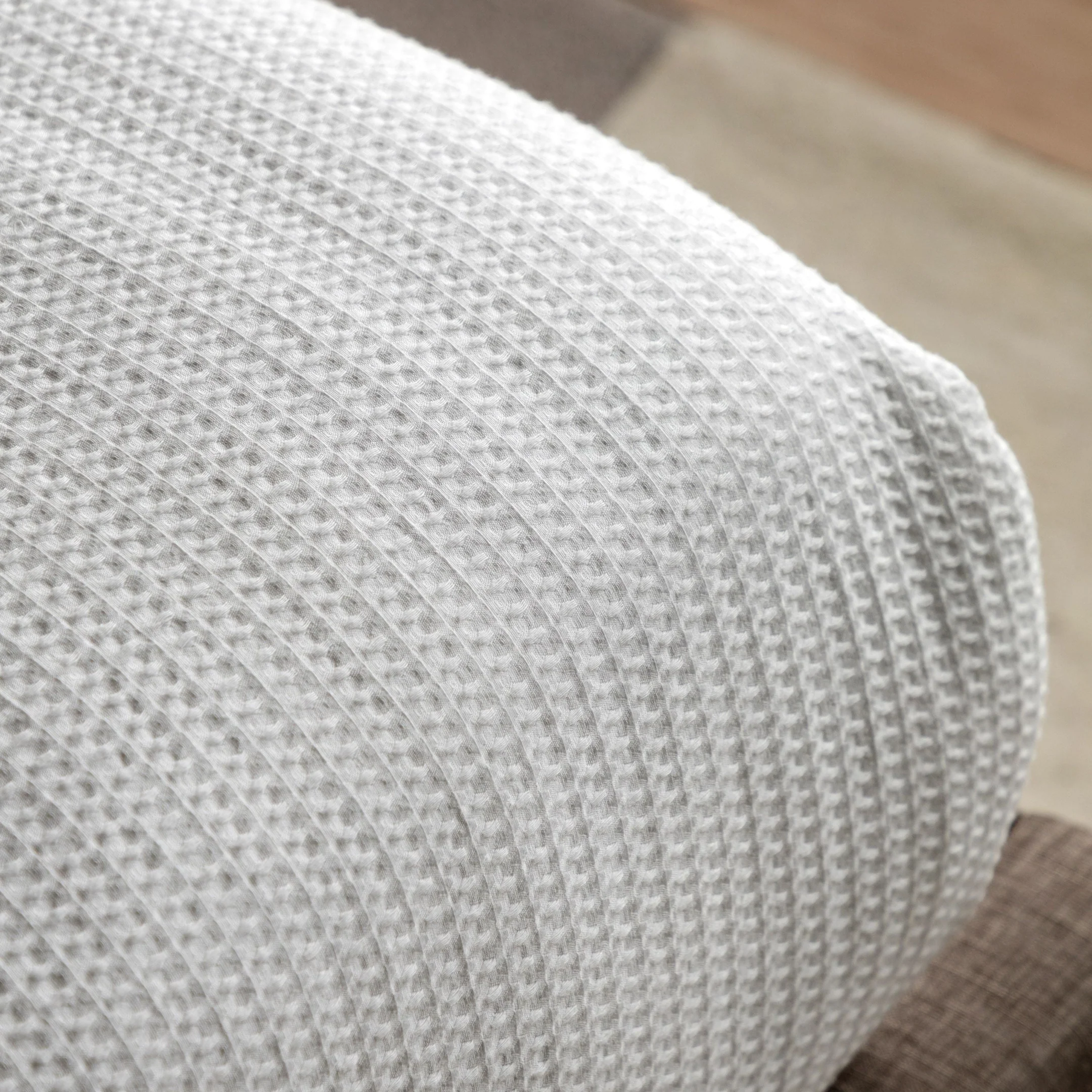 MIRA Jaquard Quilt Cover Set White