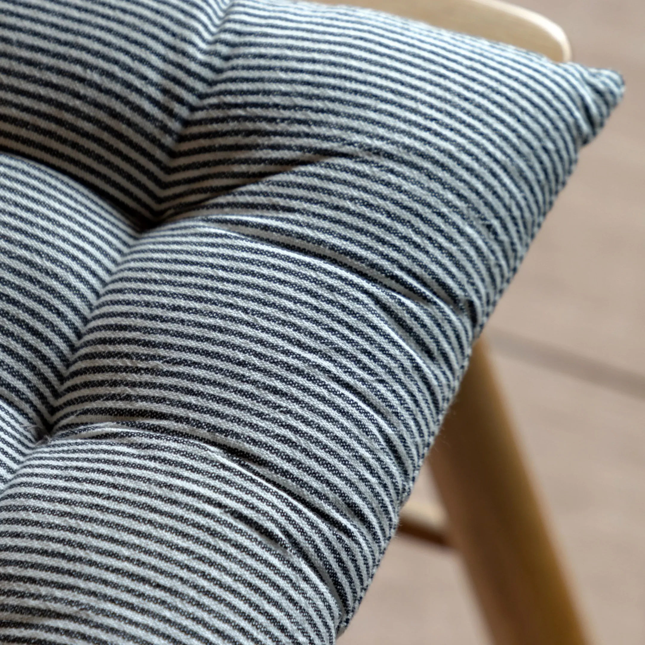 Windsor Woven Stripe Seatpad Ink Blue 40x40cm