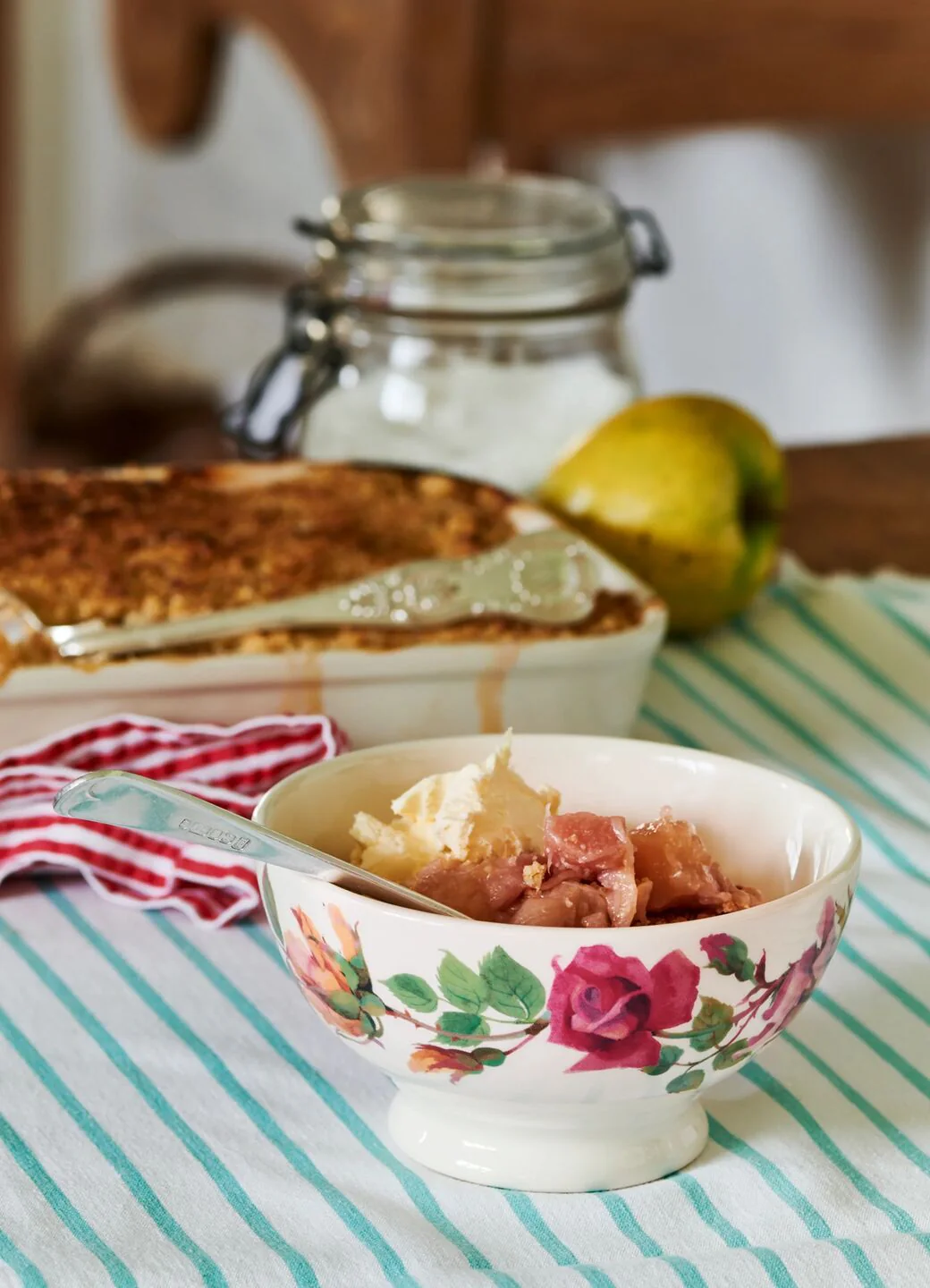 Emma Bridgewater Emma Bridgewater Granny's Roses French Bowl