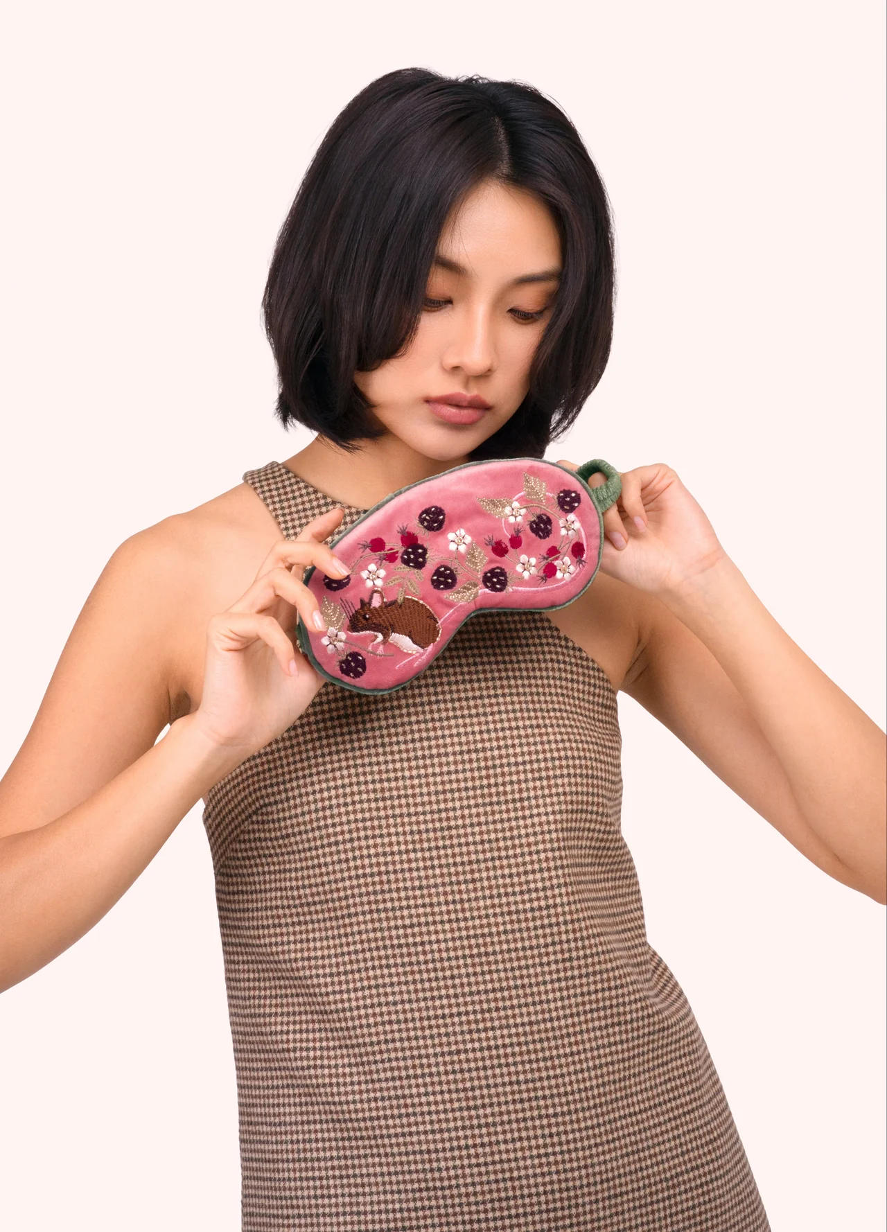 Powder Powder Velvet Eyemask - Mouse