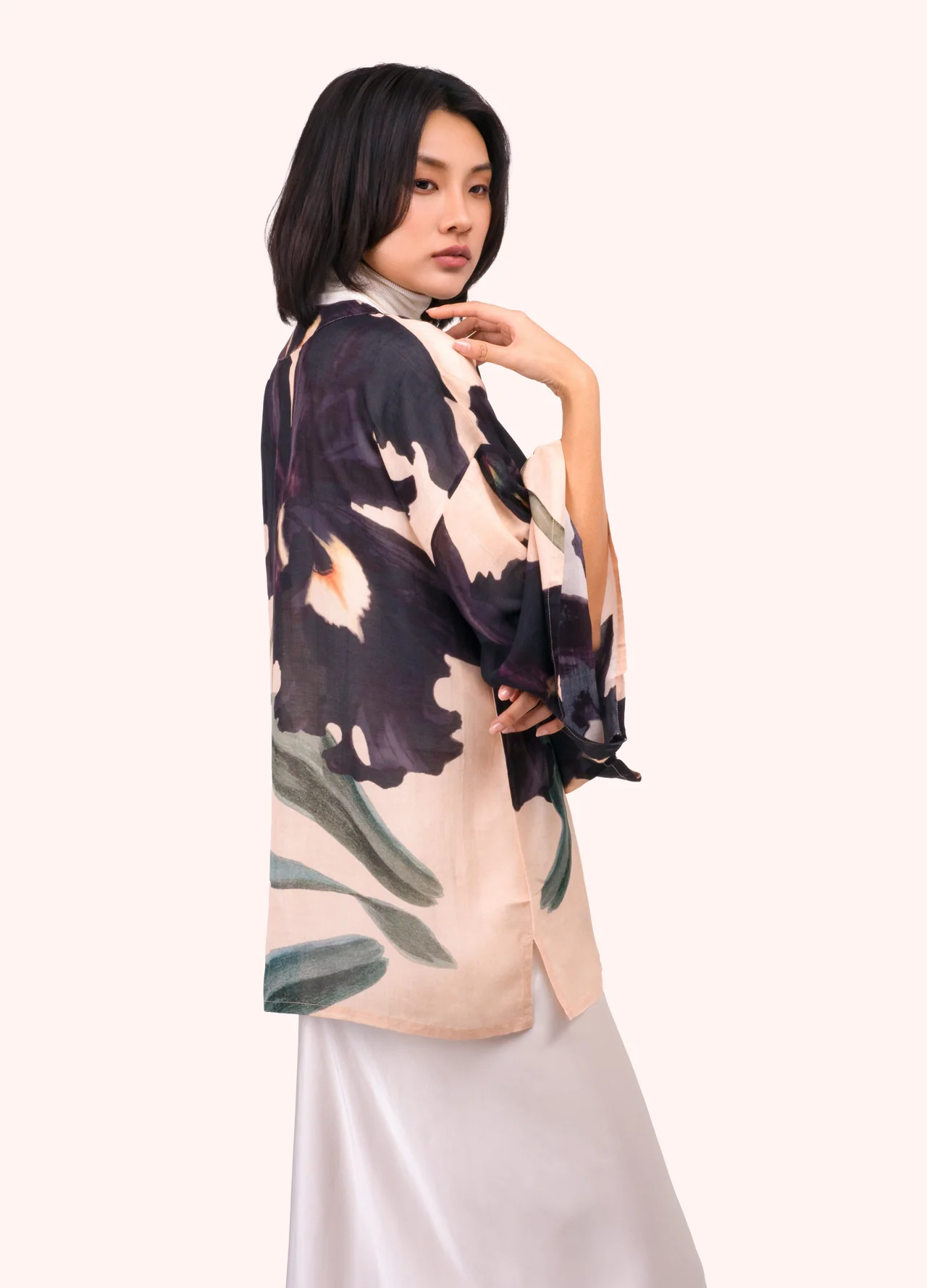 Powder Short Kimono Jacket - Midnight Orchid