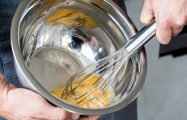 KitchenCraft Stainless Steel Eleven Wire 30cm Balloon Whisk